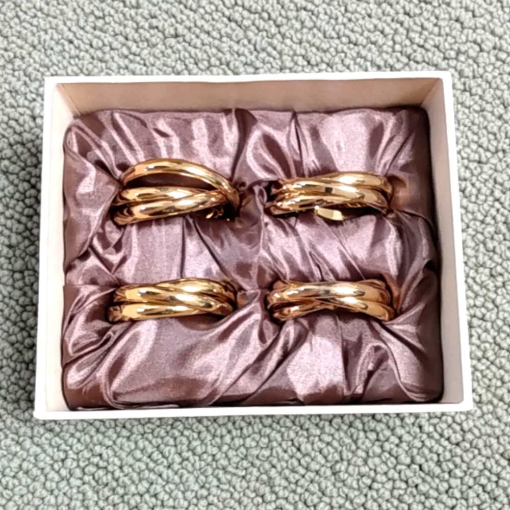L'OBJET set of 4 napkin rings